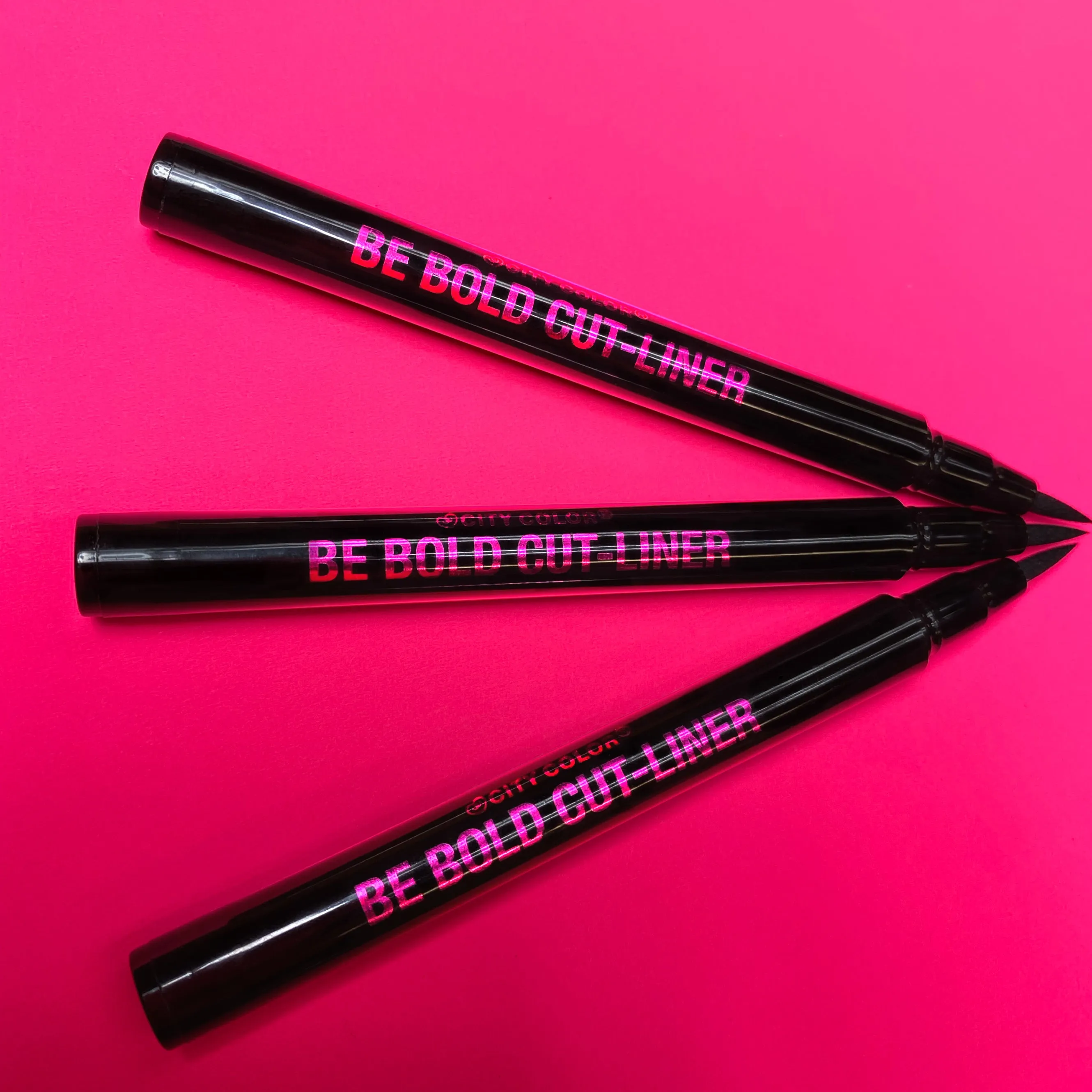 Be Bold Cut Liner - Black